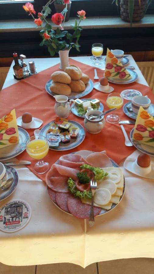 Hotel Garni Huttenhof Kall ภายนอก รูปภาพ